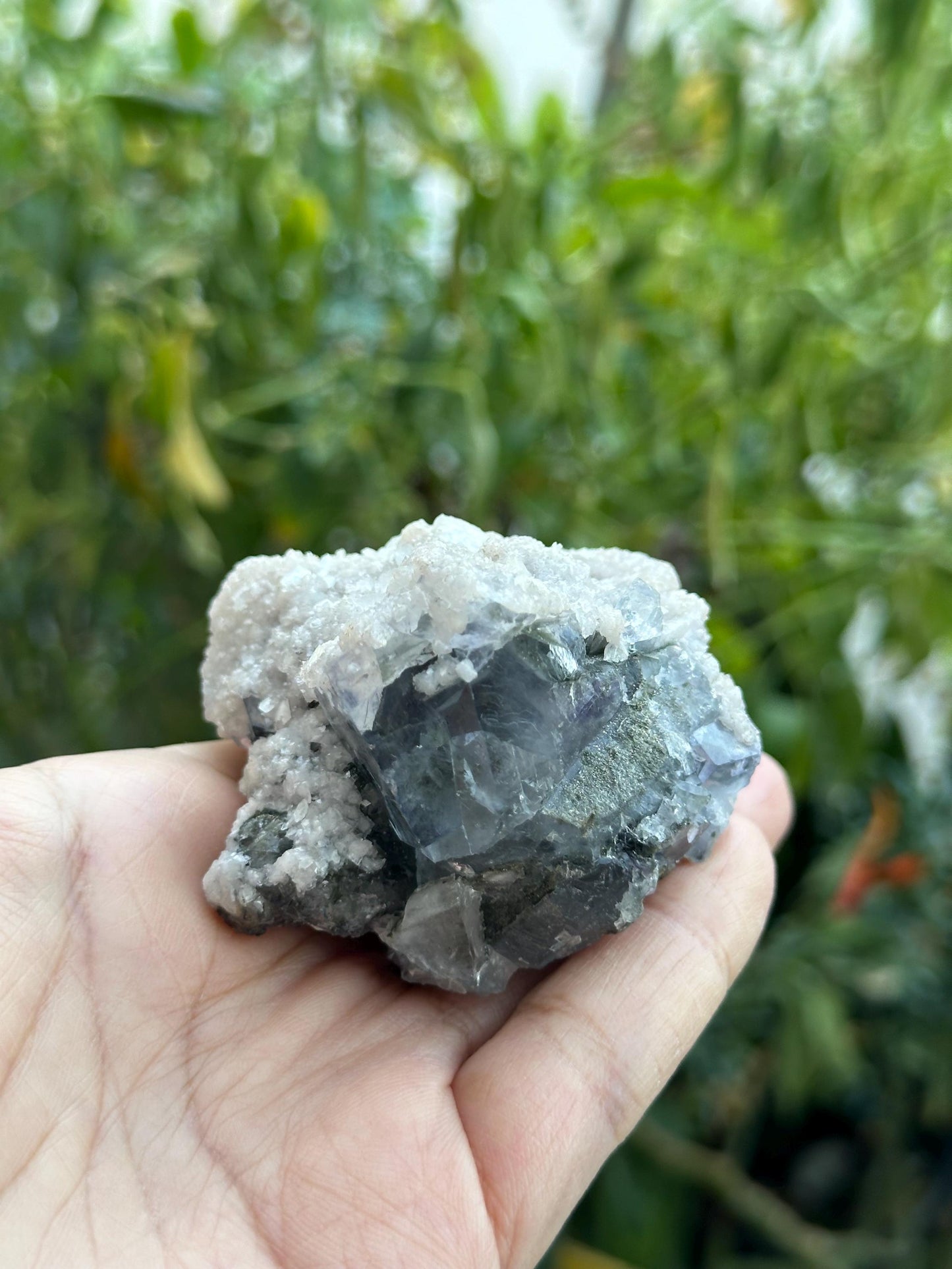 Fluorite with Quartz and Calcite from the Manaoshan Mine