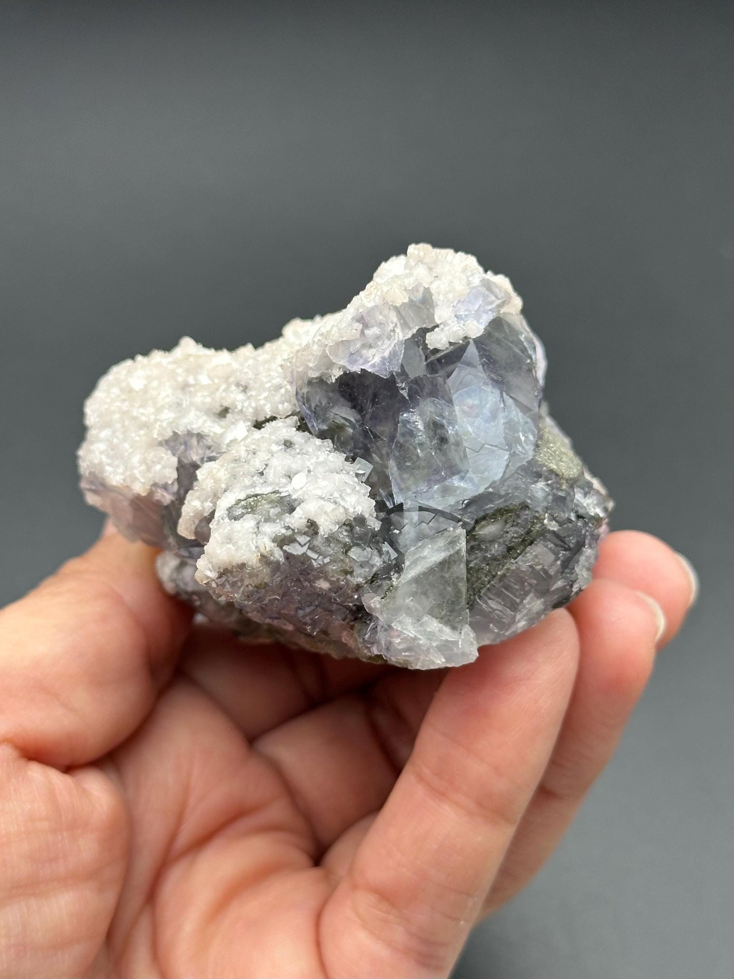 Fluorite with Quartz and Calcite from the Manaoshan Mine