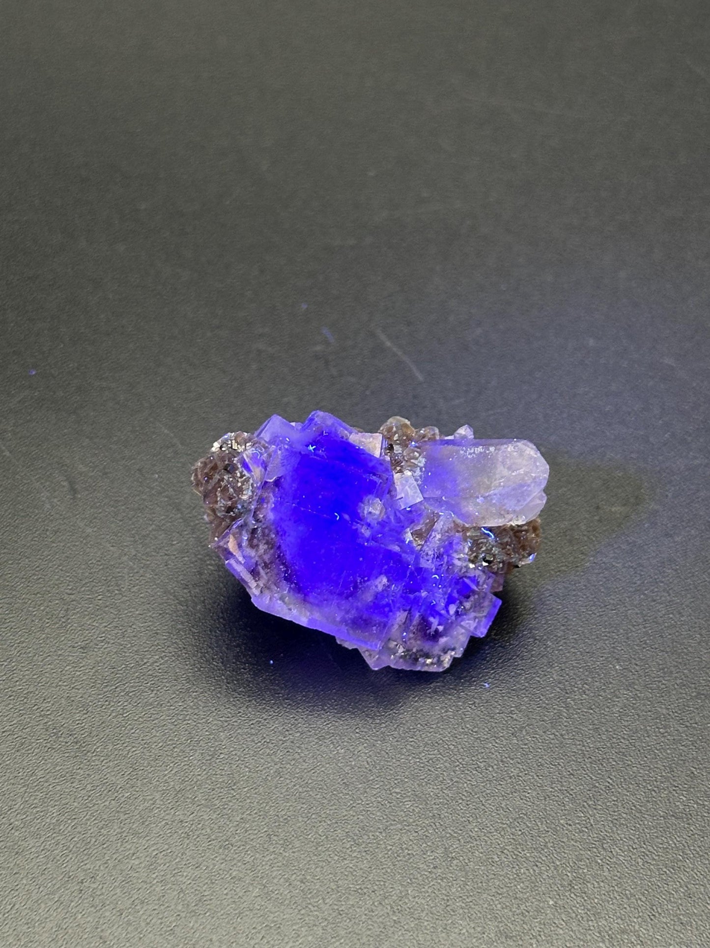 YGX Fluorite with Quartz from Yaogangxian, Hunan, China - UV Reactive
