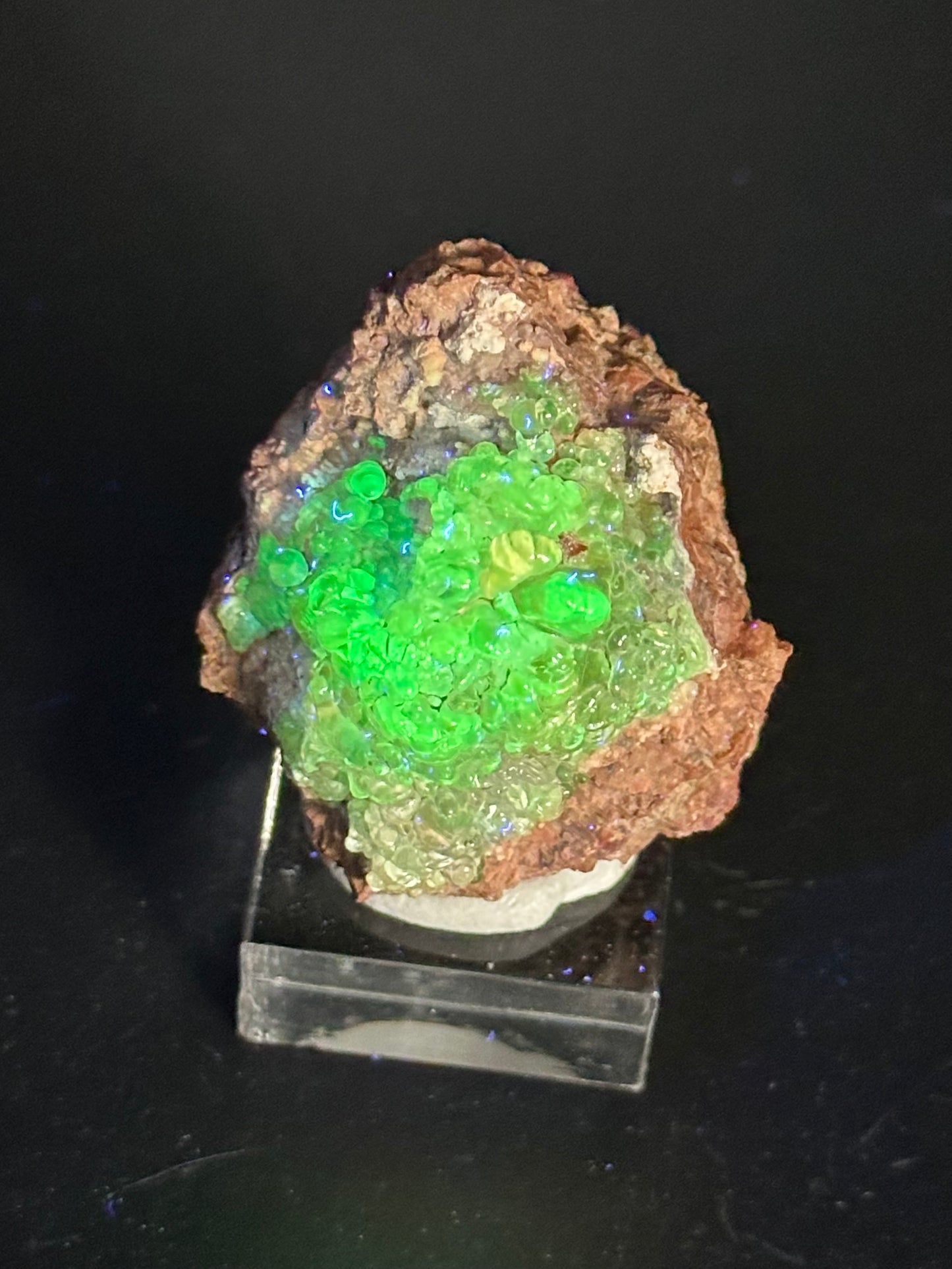 Hyalite Opal from Mexico