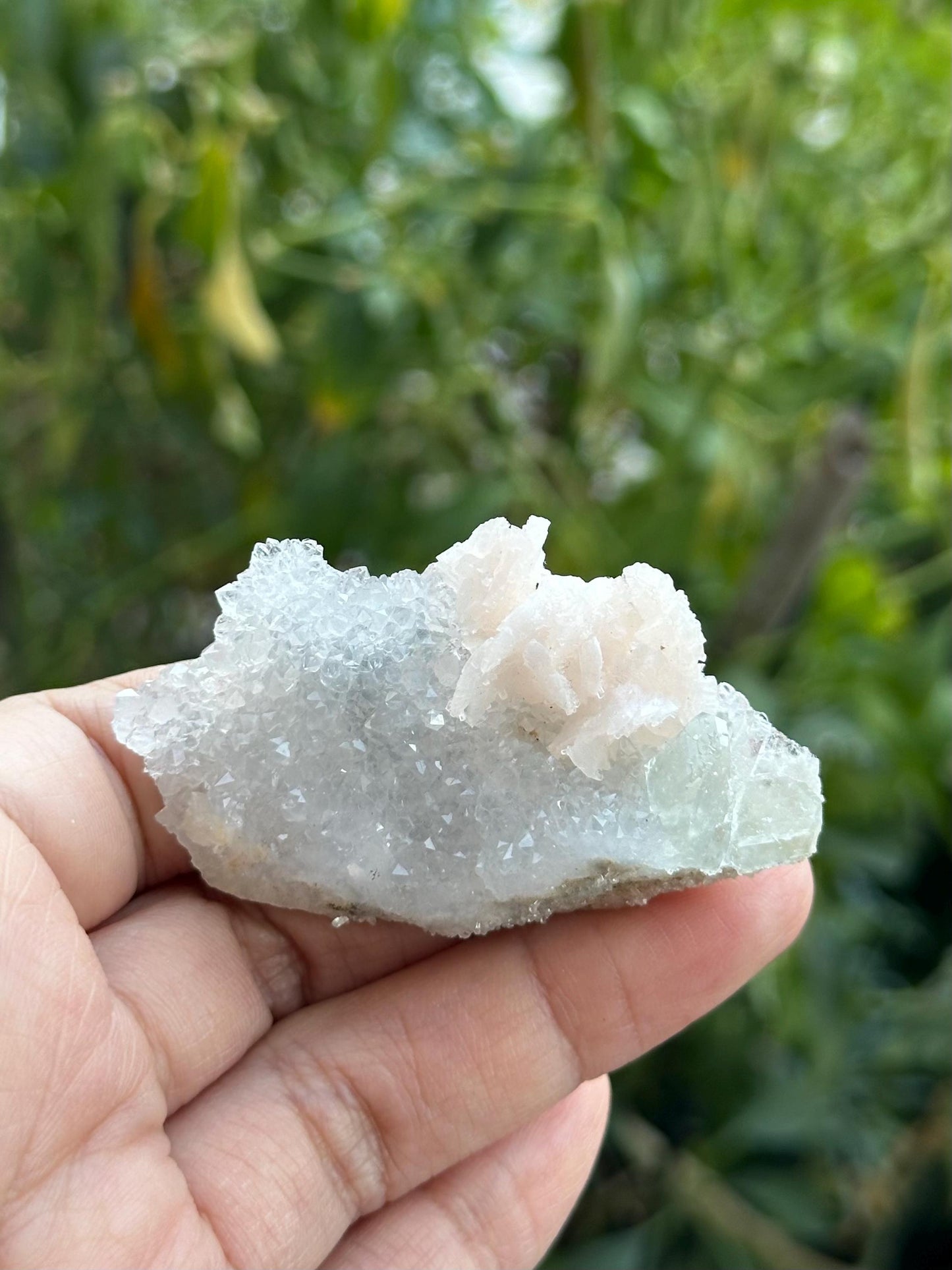 Manaoshan Fluorite with Quartz and Dolomite