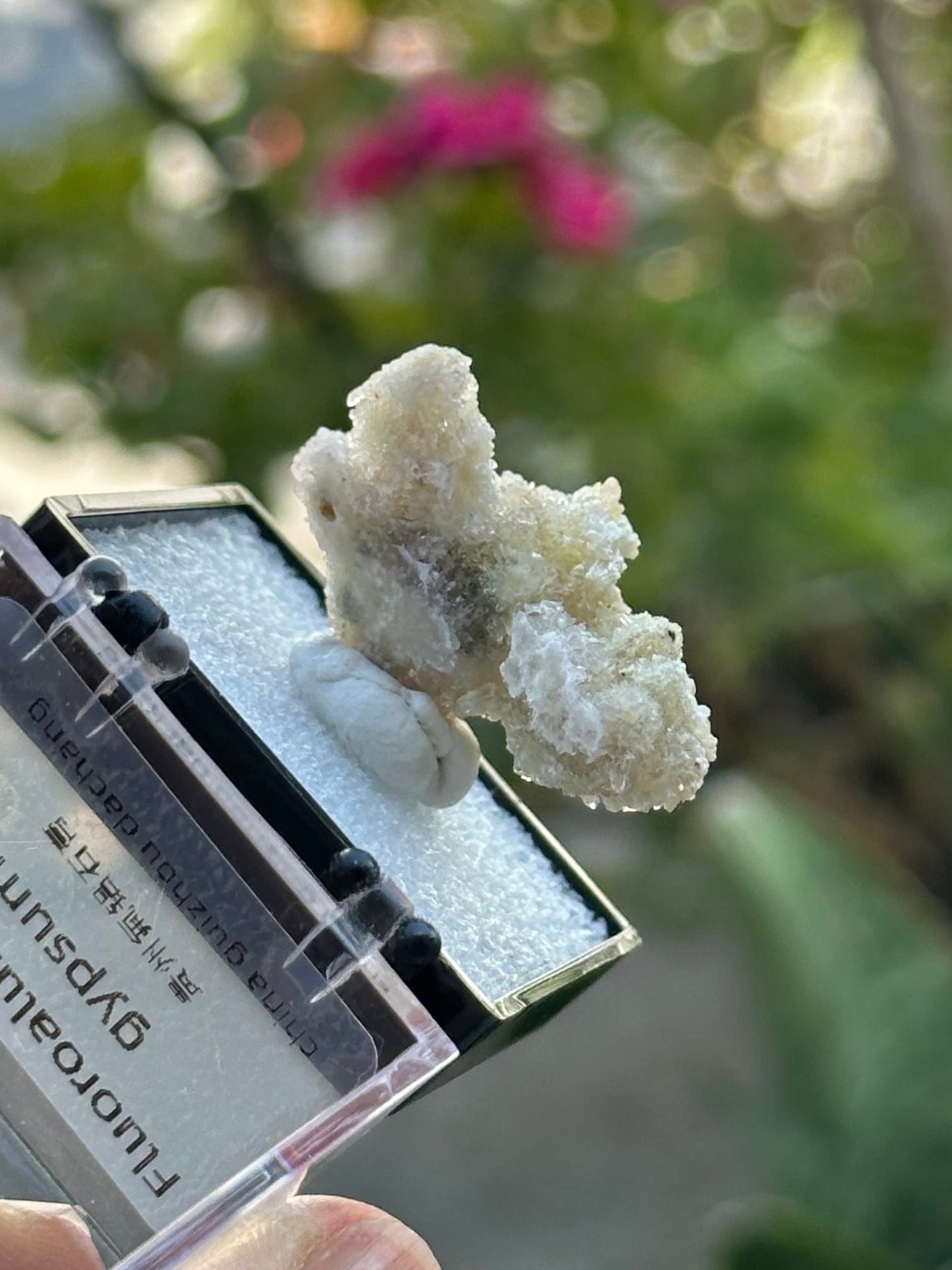 Fluoroaluminate Gypsum in a perky box from Guizhou Dachang, China