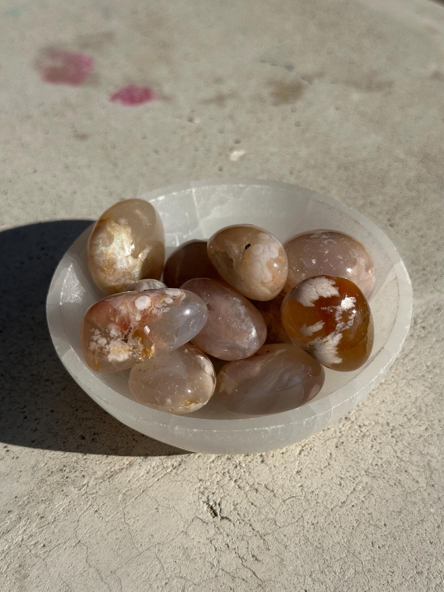 One (1) Flower Agate Tumble