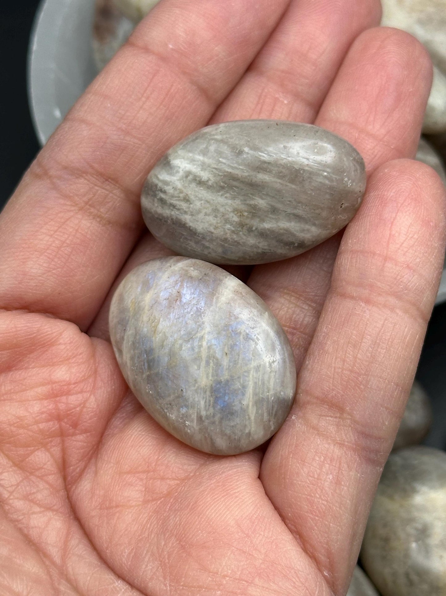 One (1) Sunstone Moonstone Tumble