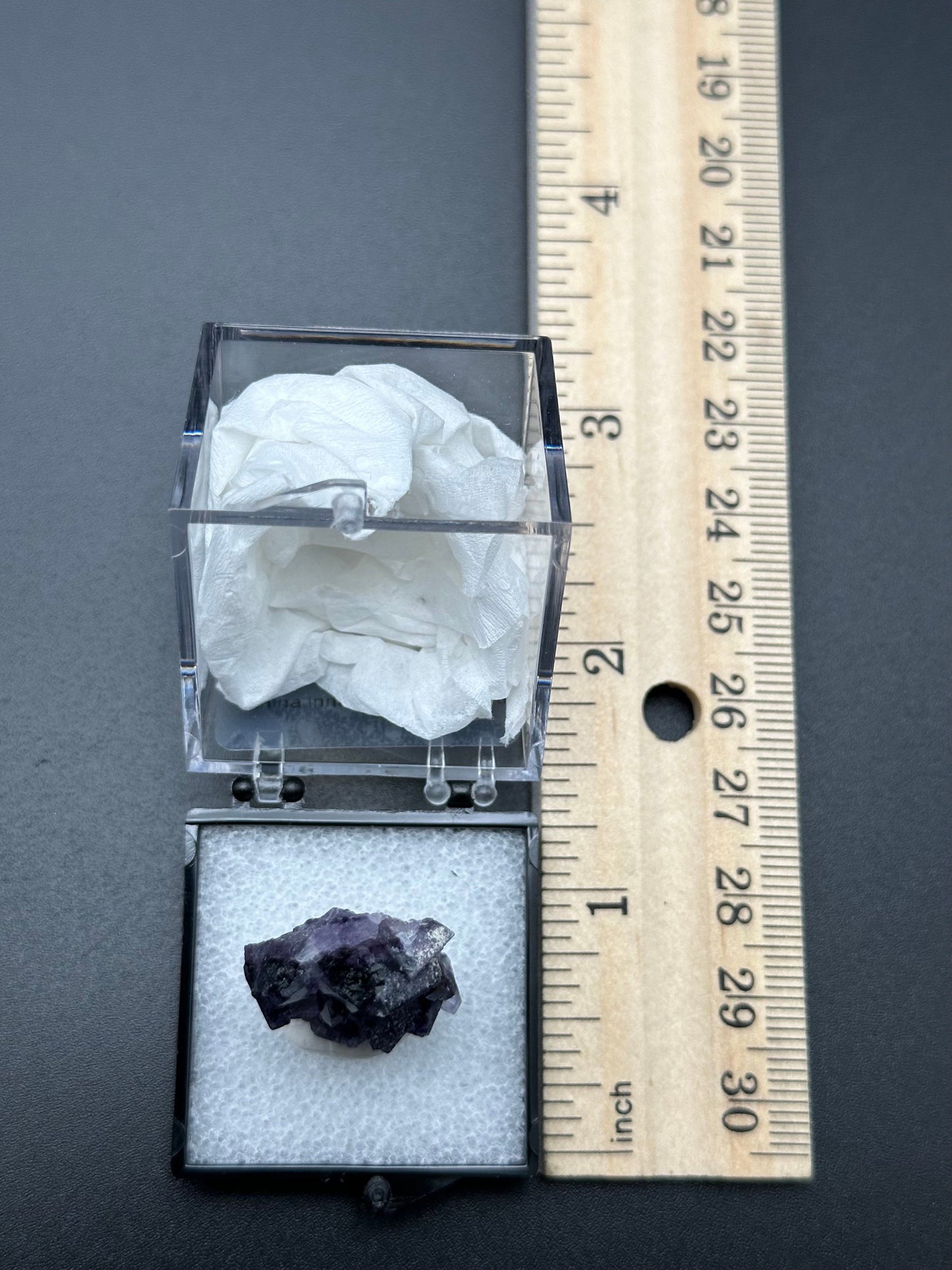Fluorite in a perky box from the Yindu Mine, Inner Mongolia, China