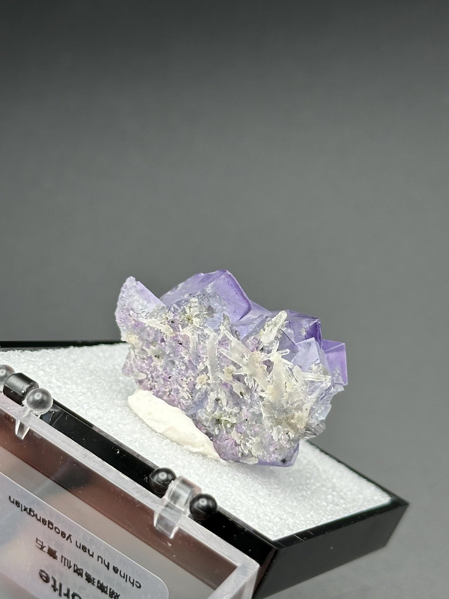 YGX Fluorite with Quartz