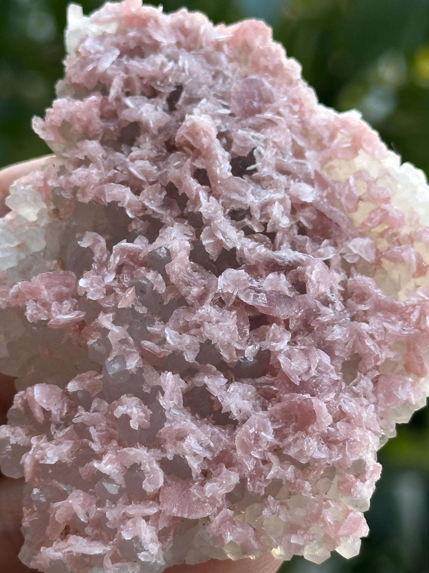 Rhodochrosite with Quartz from the Wutong Mine