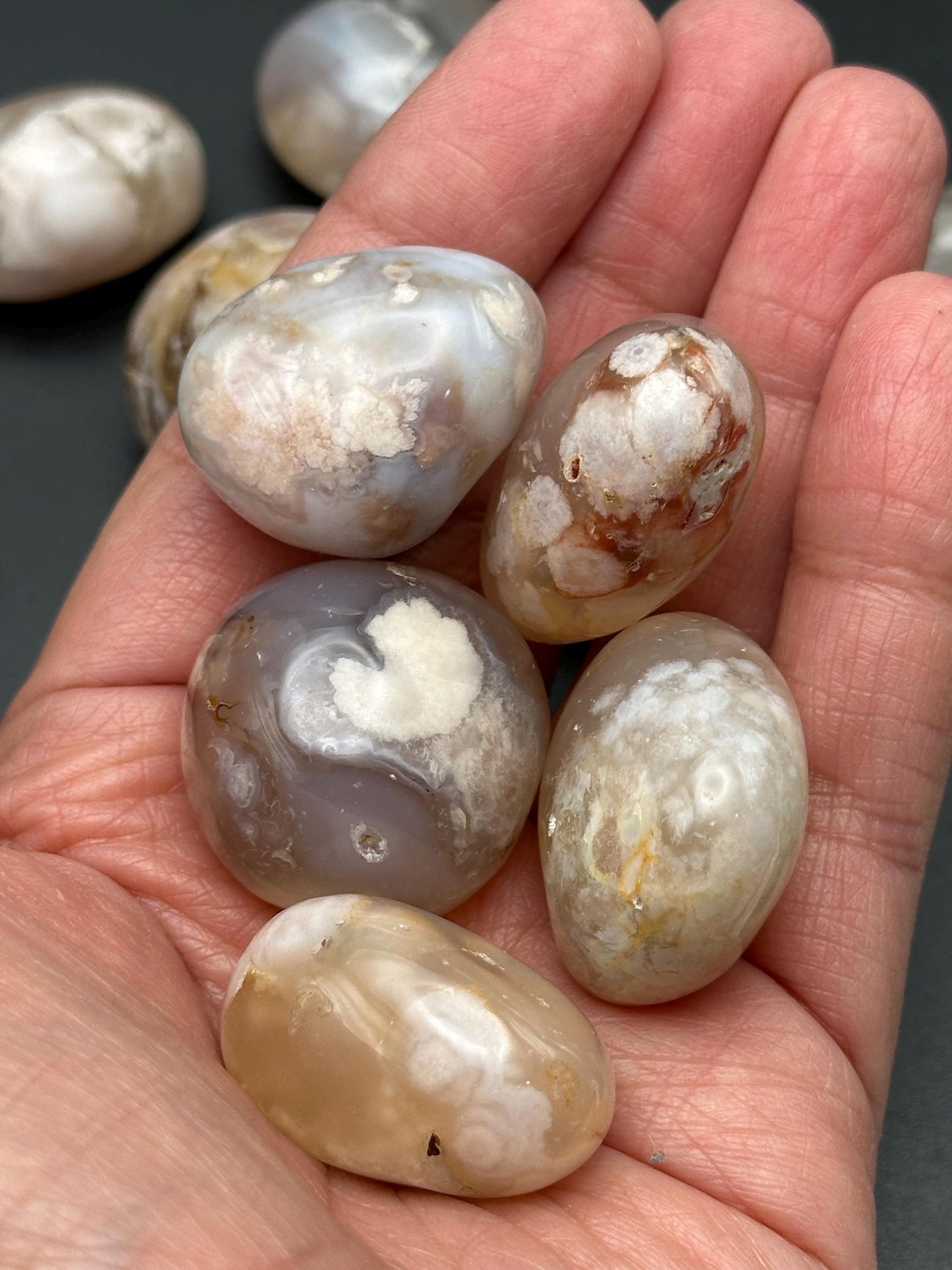 One (1) Flower Agate Tumble