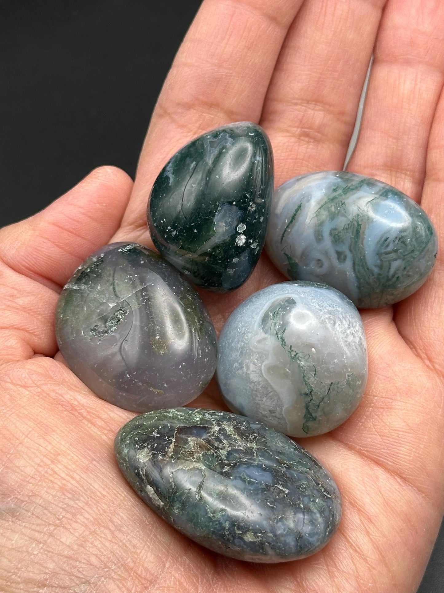 One (1) Moss Agate Tumble