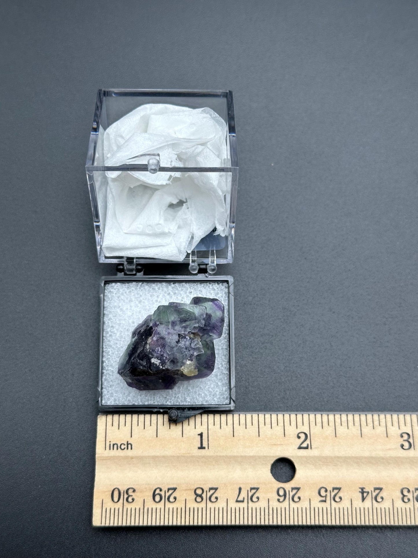 Fluorite from the Yindu Mine