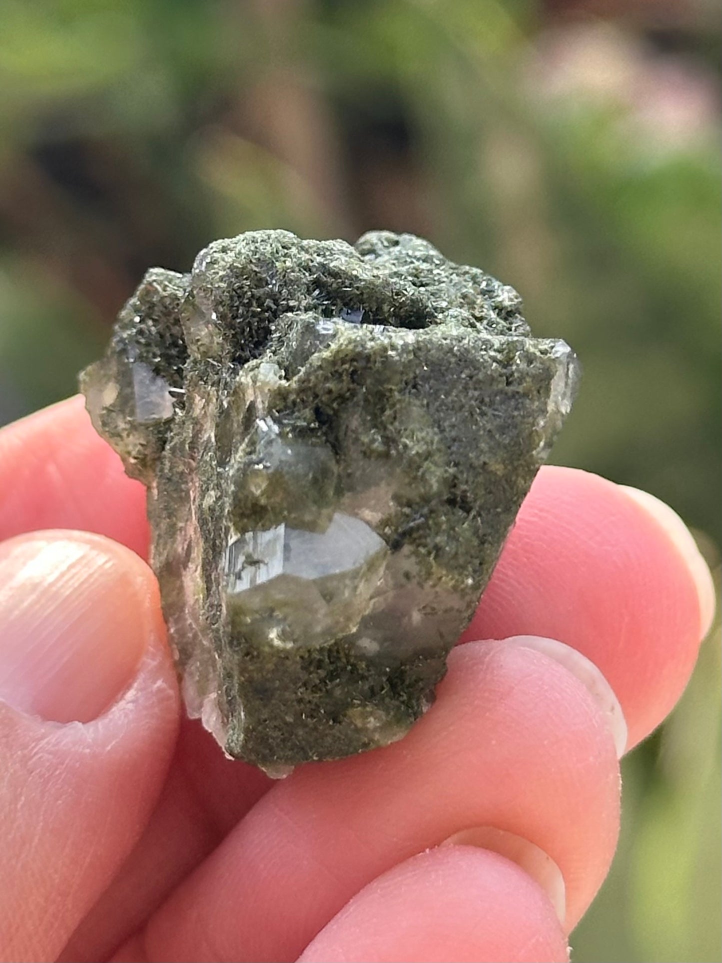 Small Epidote and Quartz from Hakkari Province, Turkey
