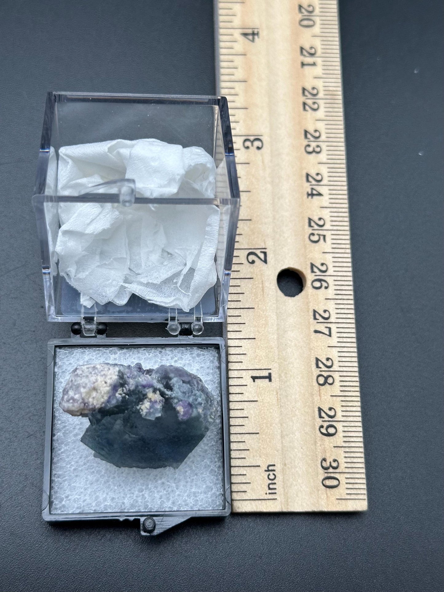 Fluorite from the Yindu Mine