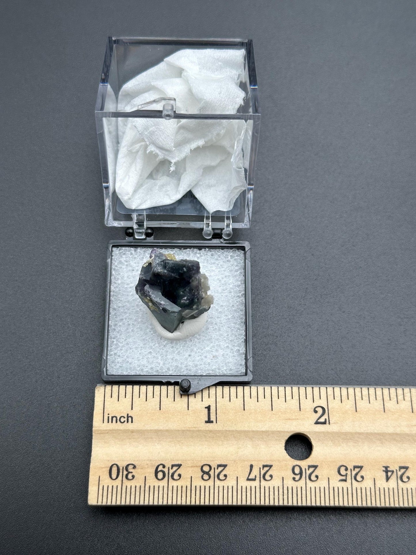 Fluorite with Quartz from the Yindu Mine