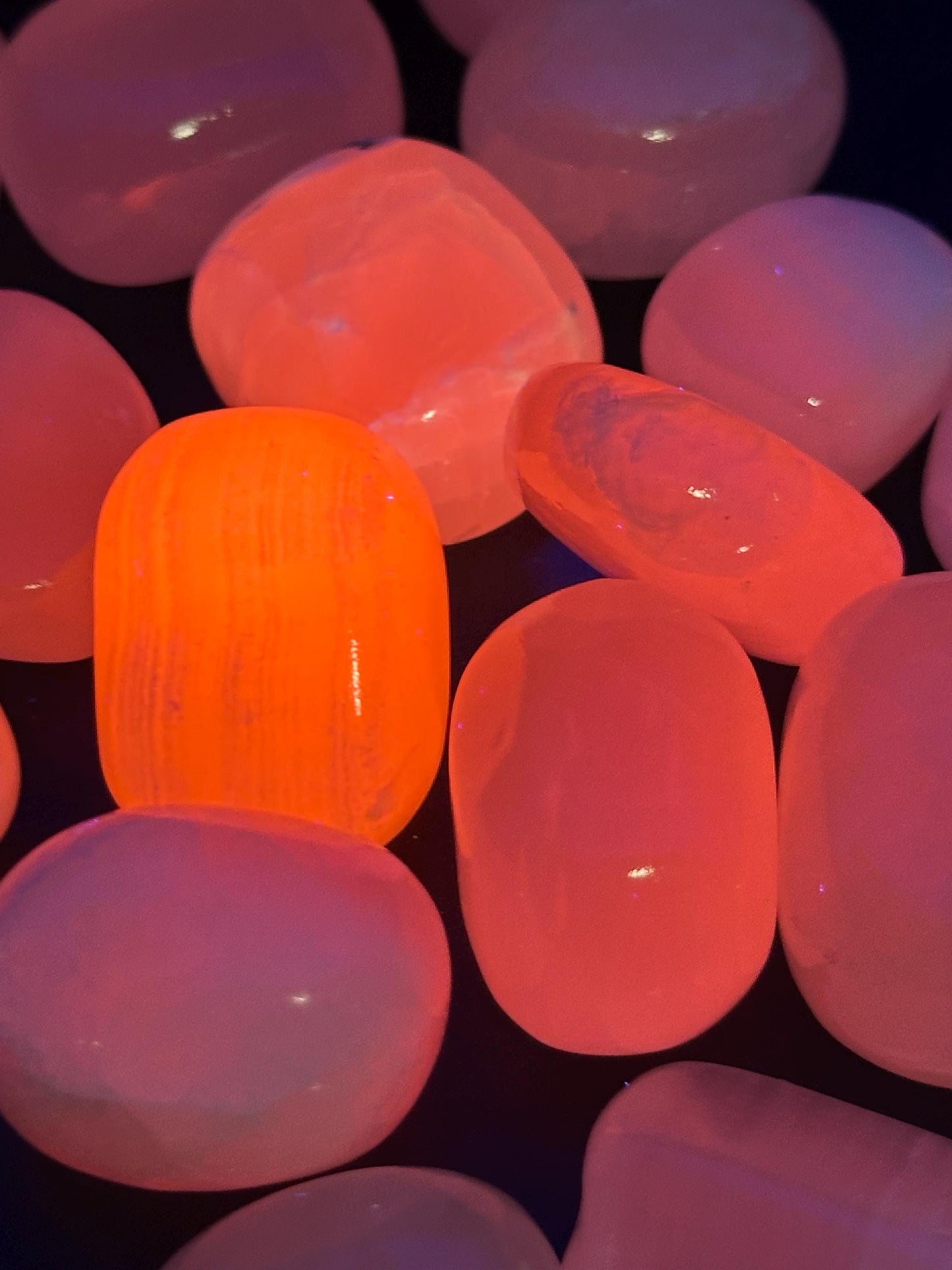 One (1) Mangano Calcite Tumble