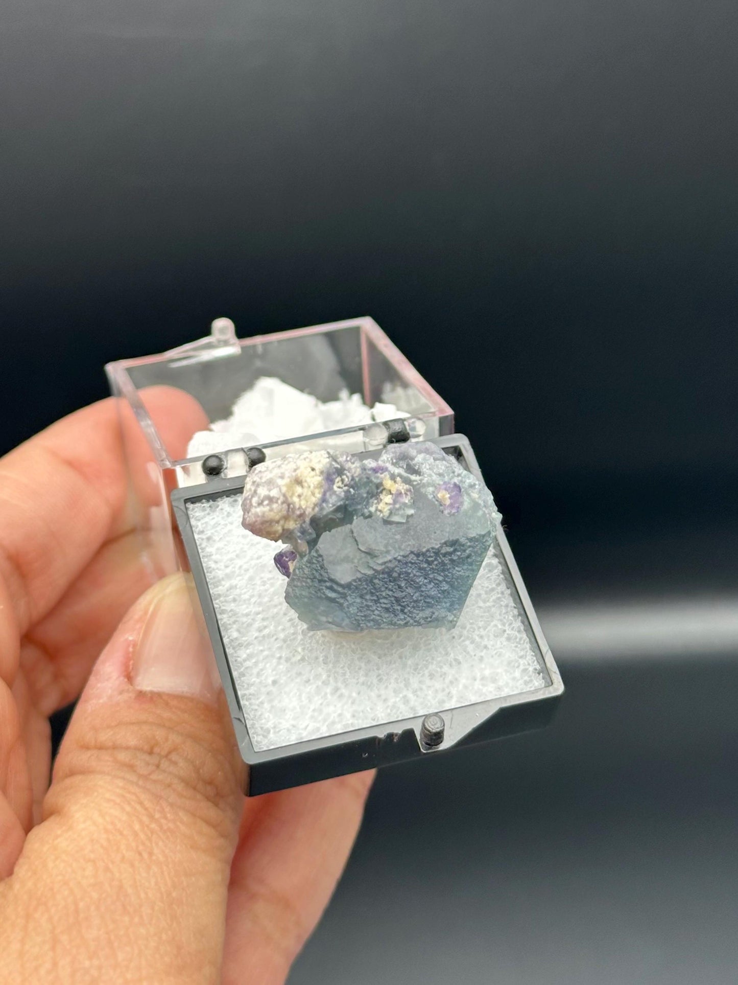 Fluorite from the Yindu Mine