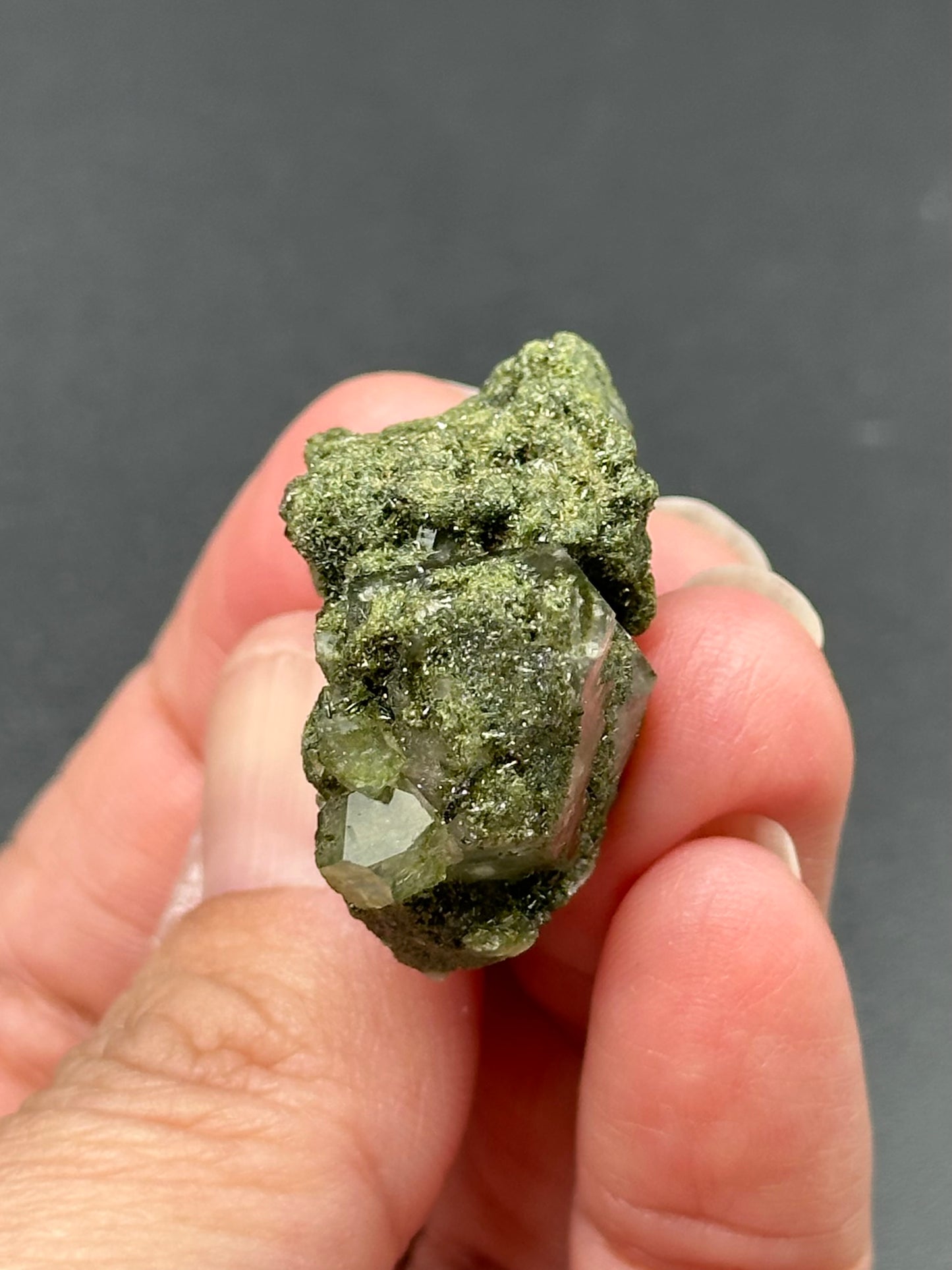 Small Epidote and Quartz from Hakkari Province, Turkey