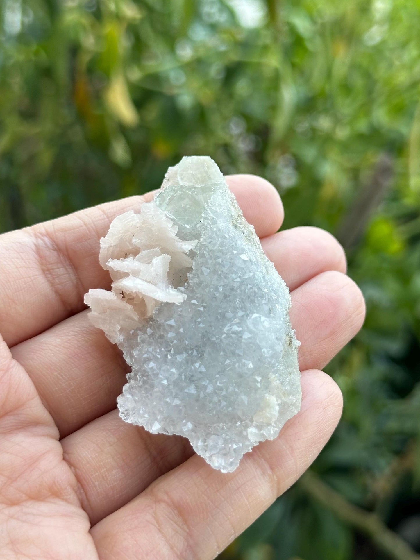 Manaoshan Fluorite with Quartz and Dolomite
