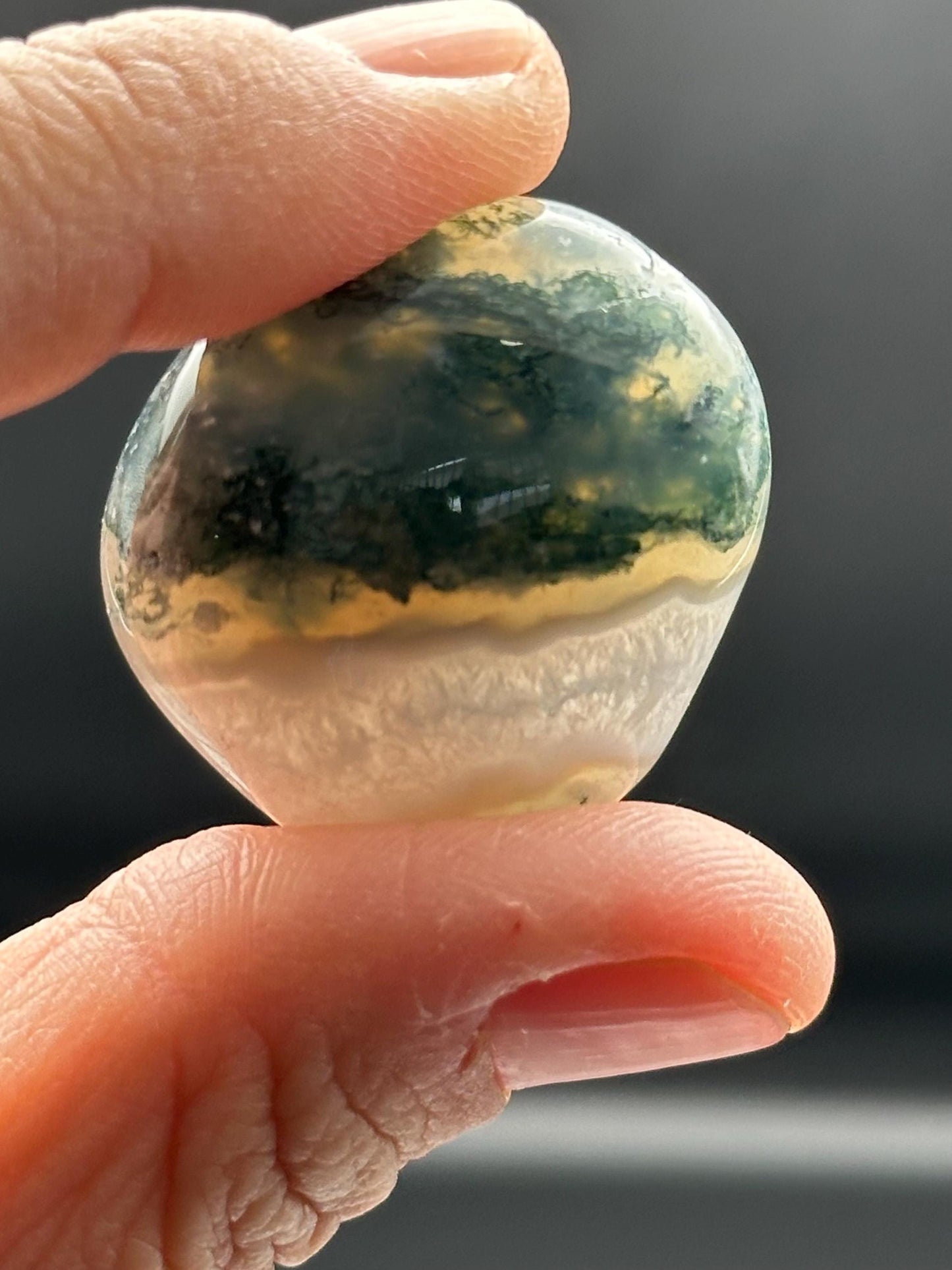 One (1) Moss Agate Tumble