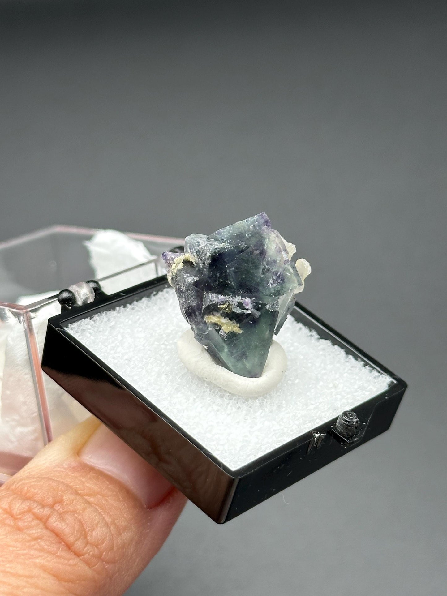 Fluorite with Quartz from the Yindu Mine