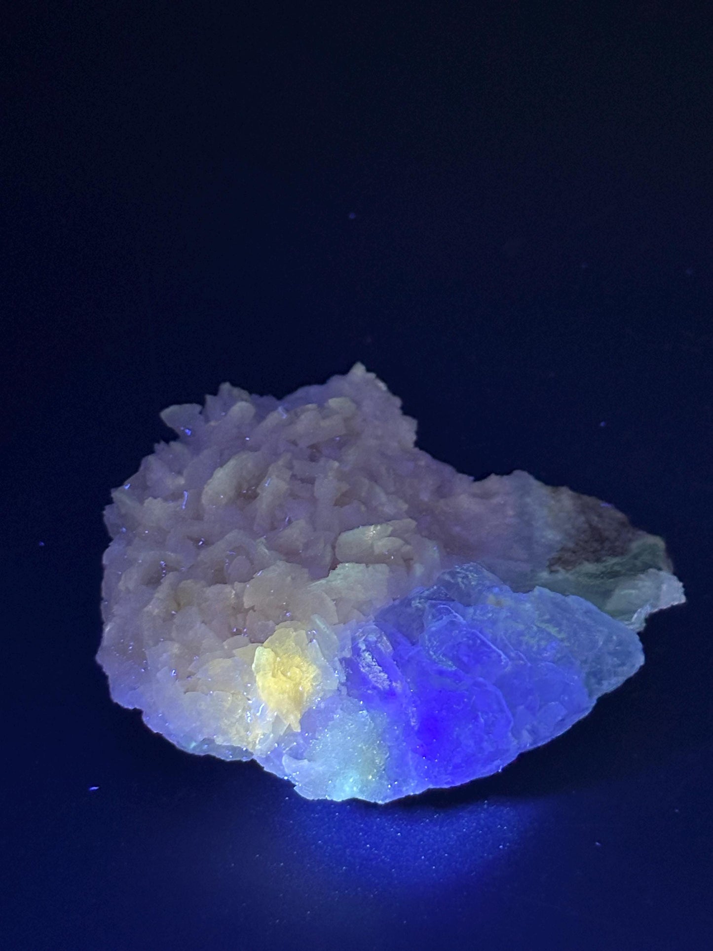 Manaoshan Fluorite with Dolomite