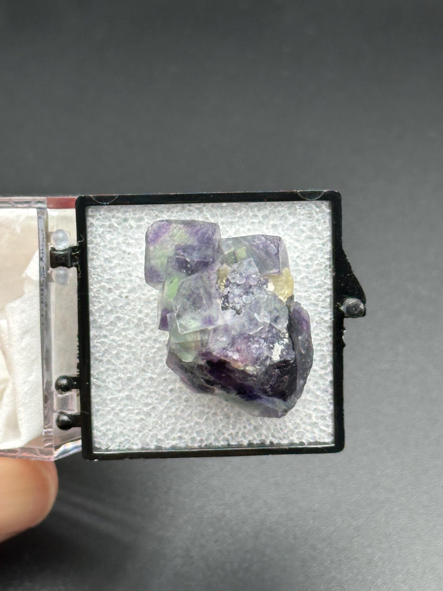 Fluorite from the Yindu Mine