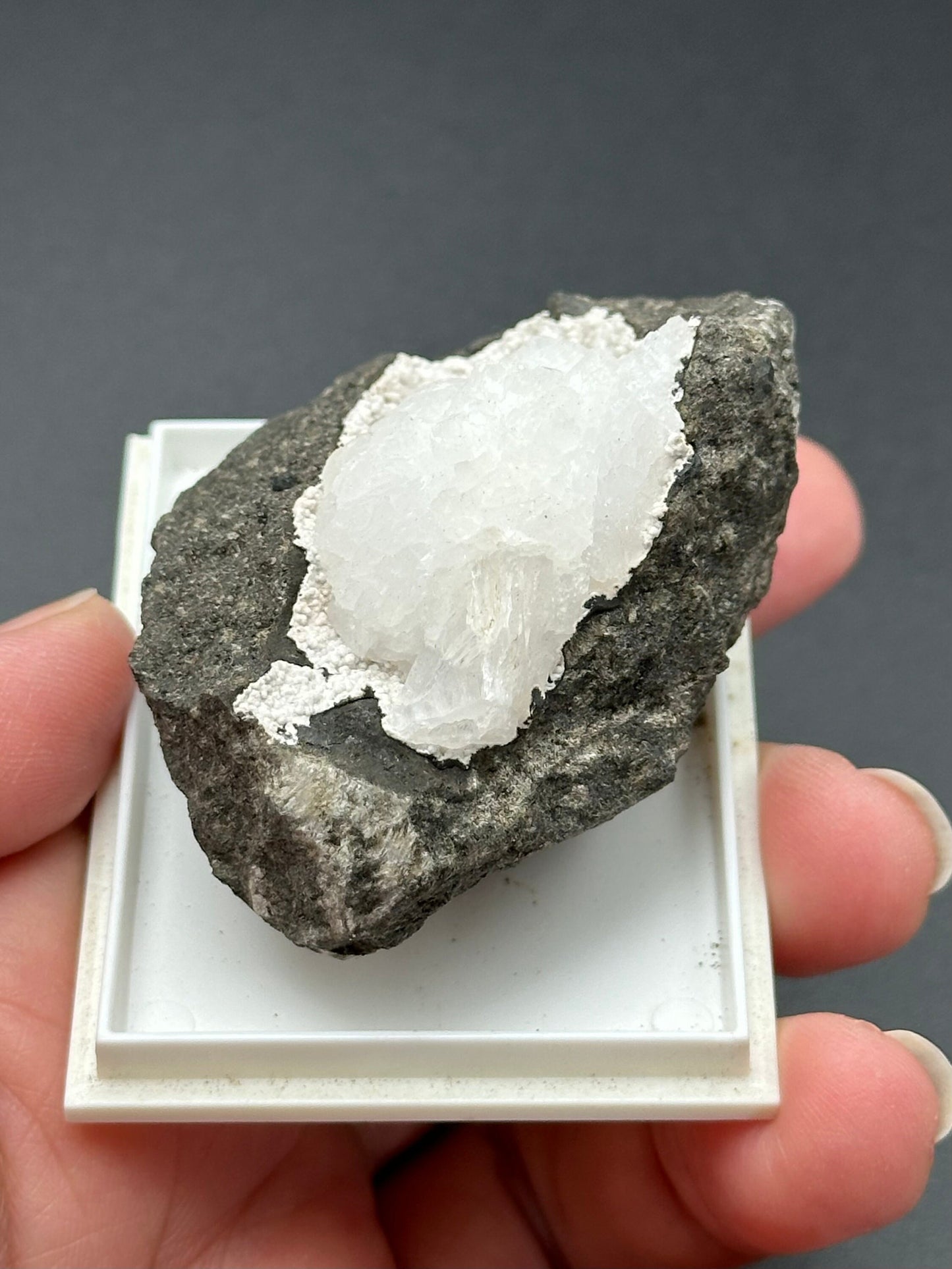 Heulandite/Stilbite Specimen