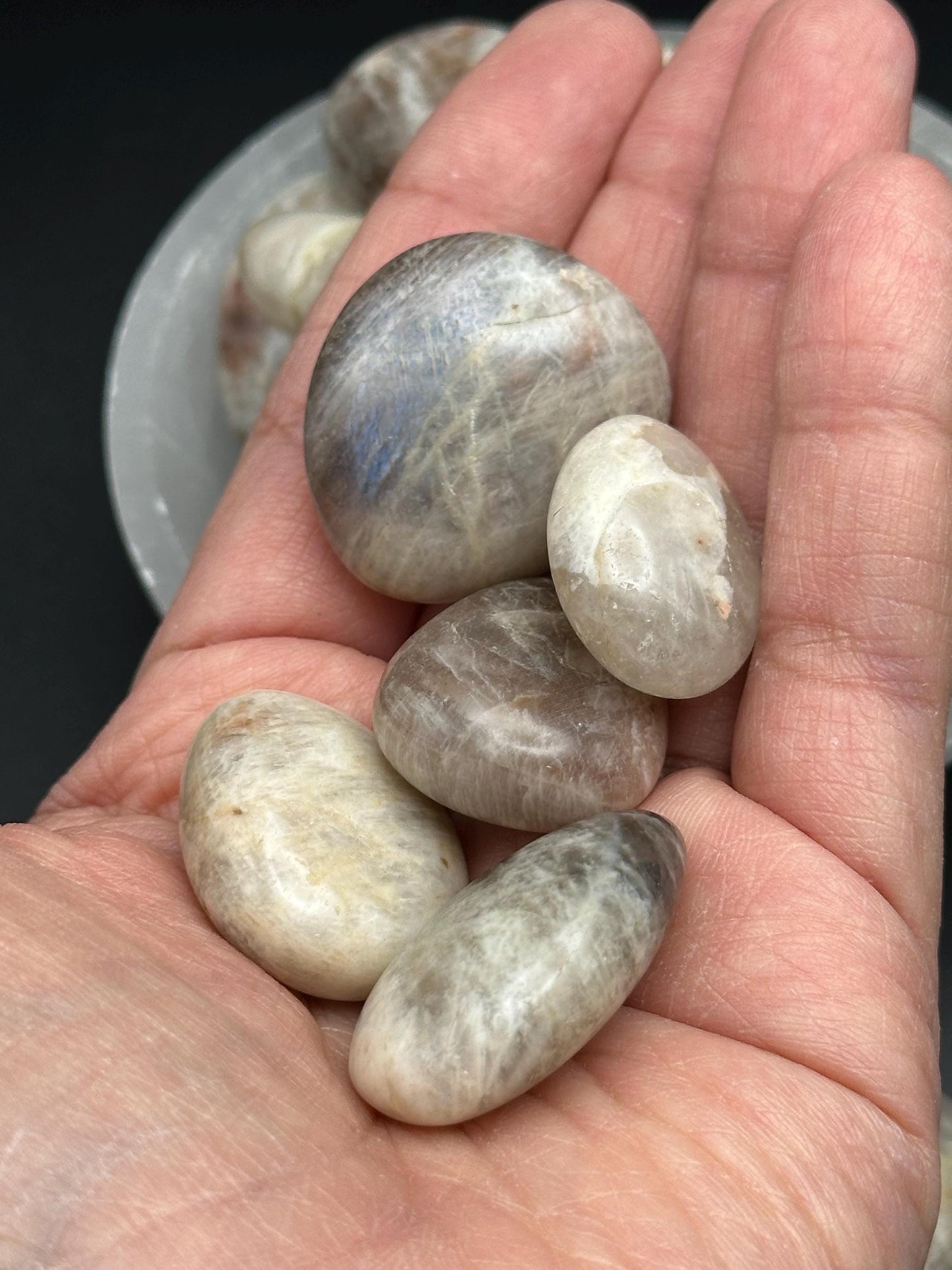 One (1) Sunstone Moonstone Tumble