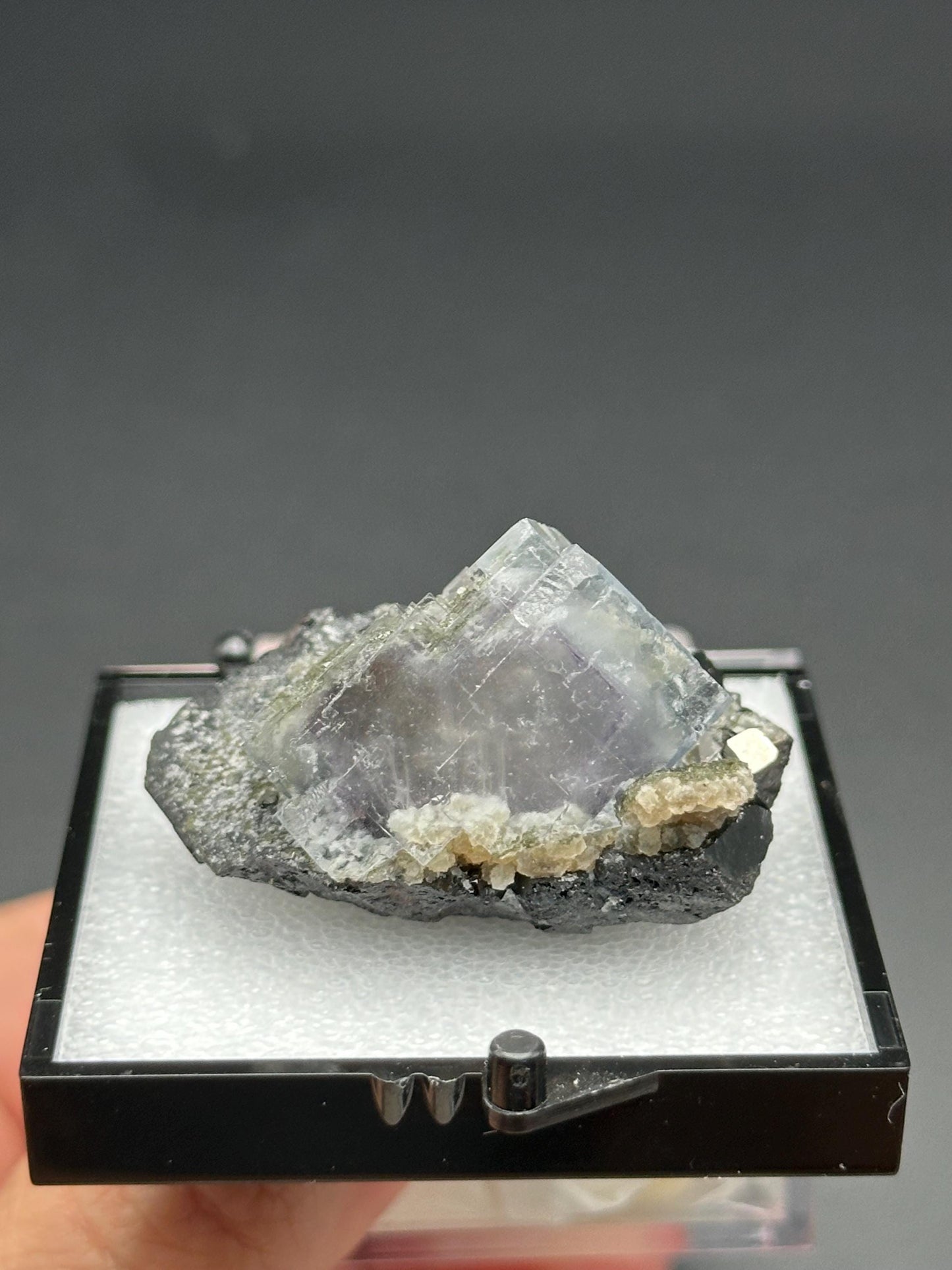 Wolframite Fluorite from the Yaogangxian Mine