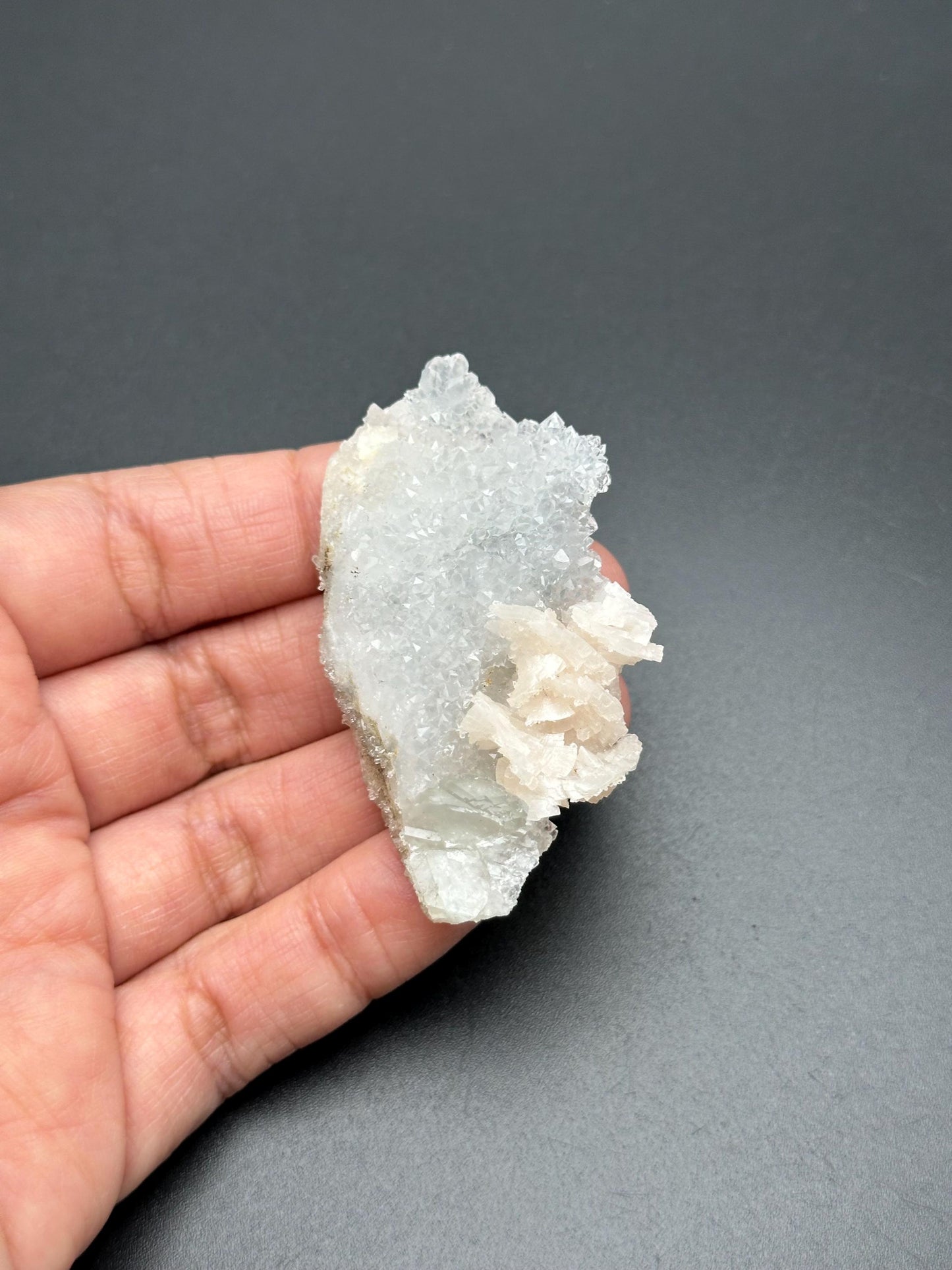 Manaoshan Fluorite with Quartz and Dolomite