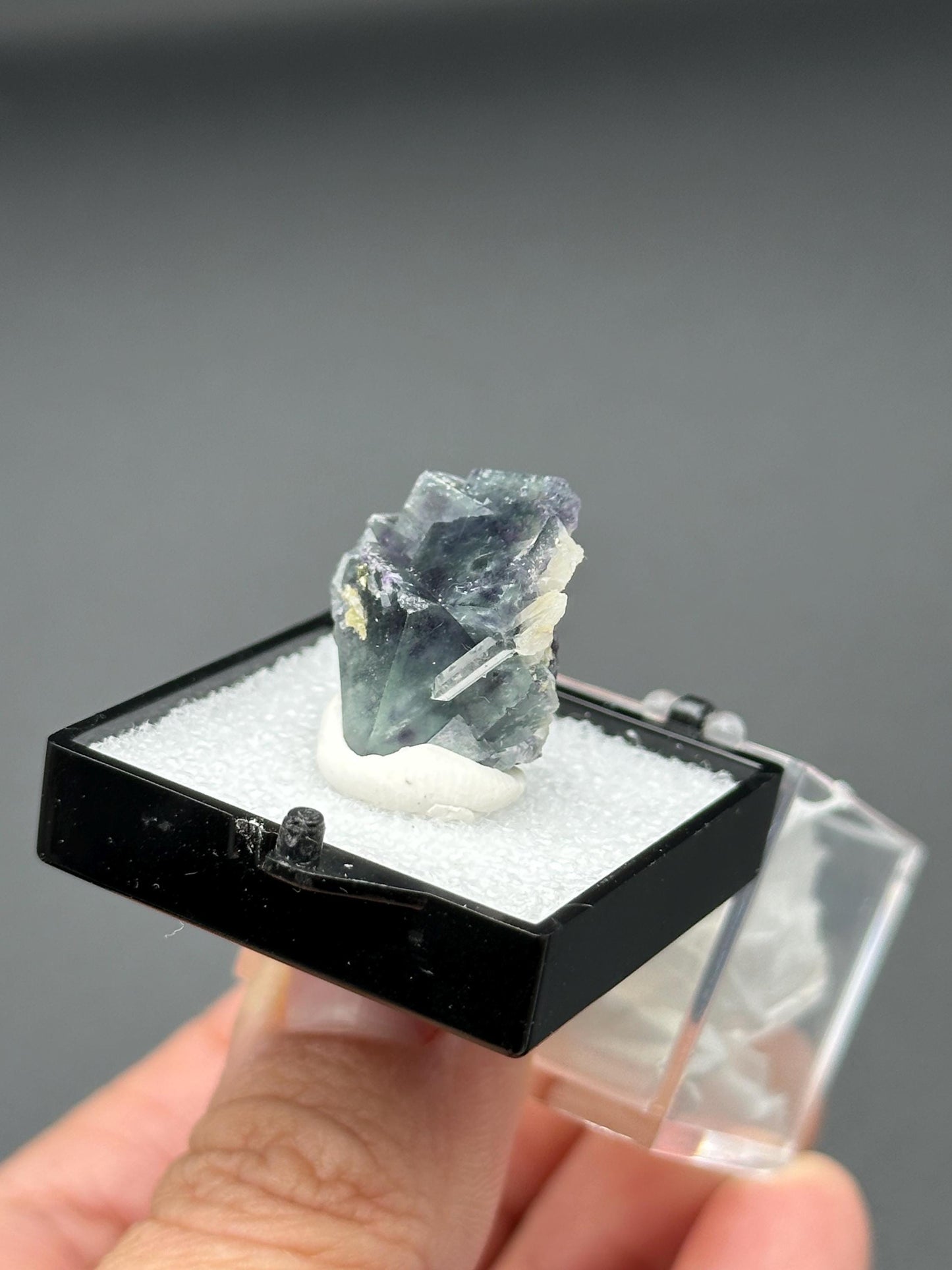 Fluorite with Quartz from the Yindu Mine