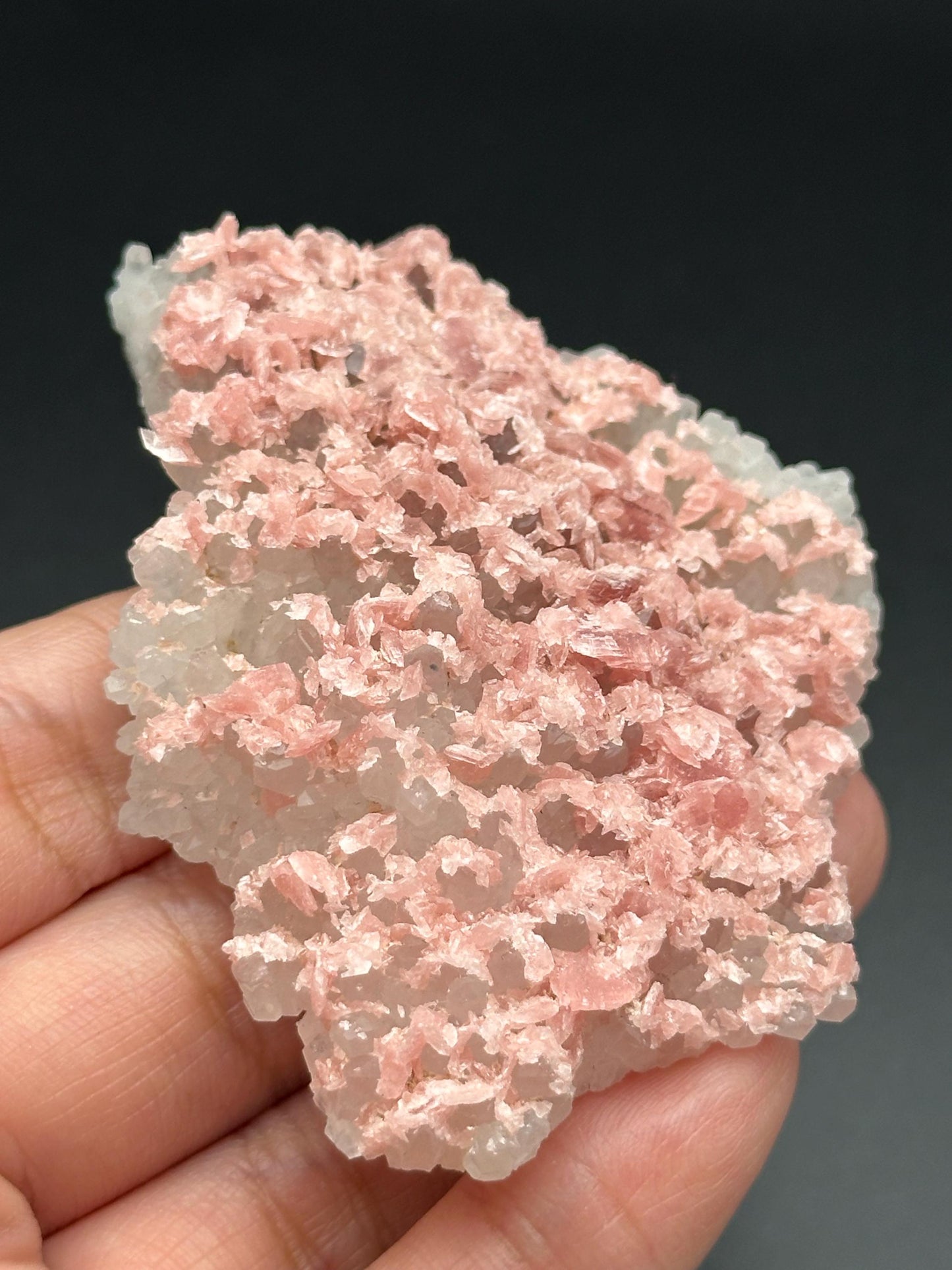 Rhodochrosite with Quartz from the Wutong Mine