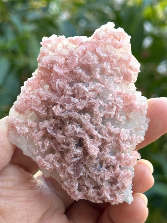 Rhodochrosite with Quartz from the Wutong Mine