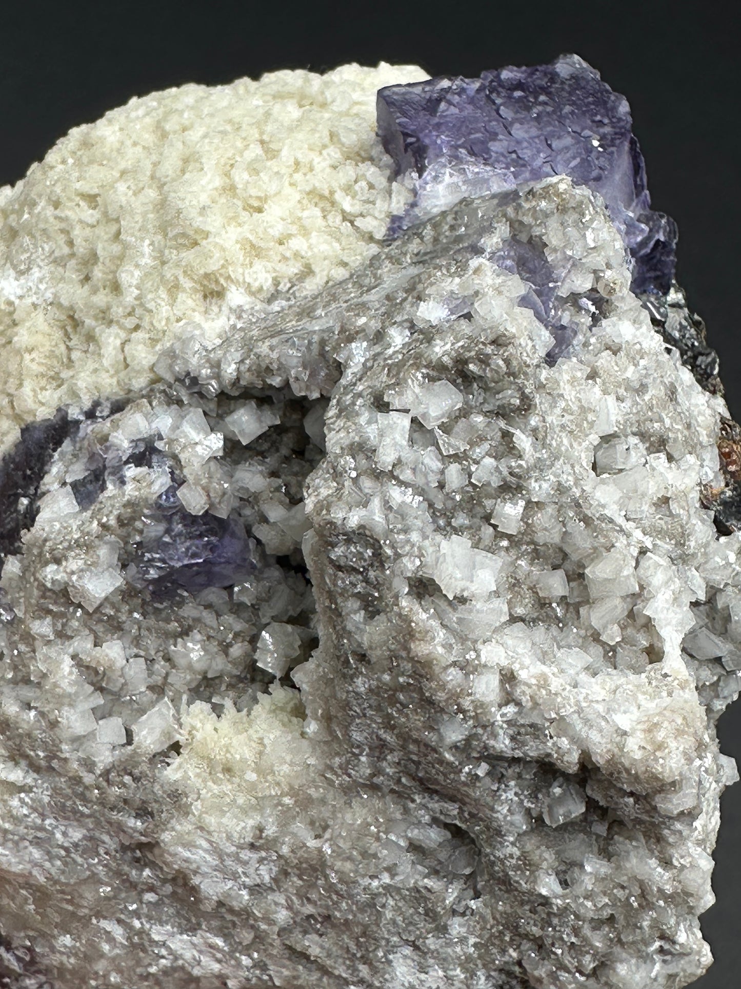 Barite with Fluorite, Dolomite, and Sphalerite Specimen from the Elmwood Mine