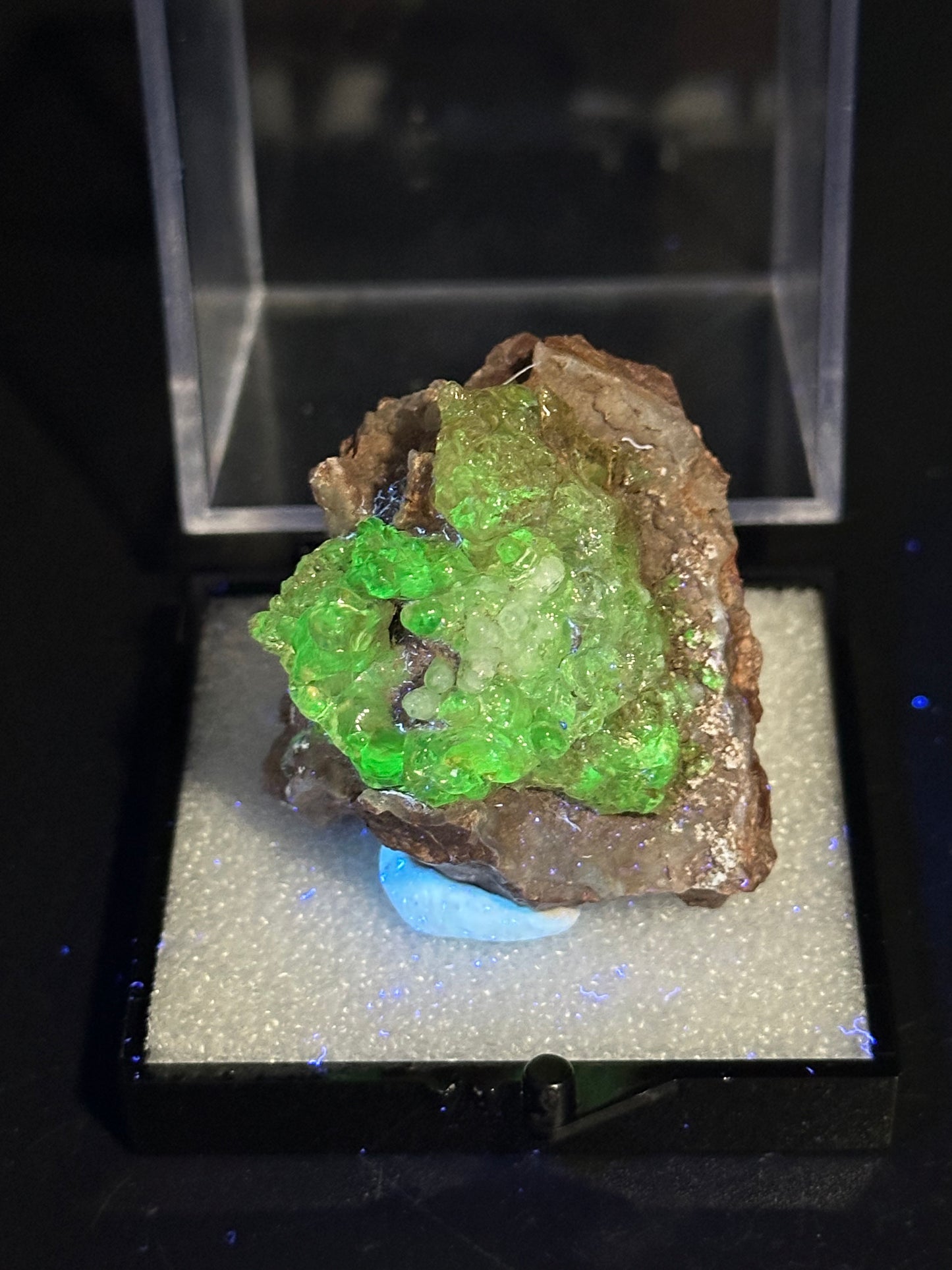 Hyalite Opal from Mexico