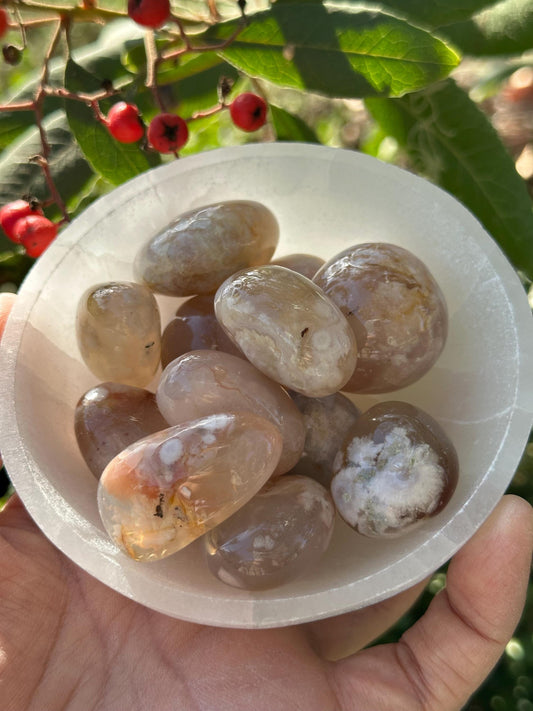 One (1) Flower Agate Tumble