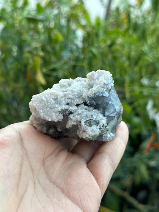 Fluorite with Quartz and Calcite from the Manaoshan Mine